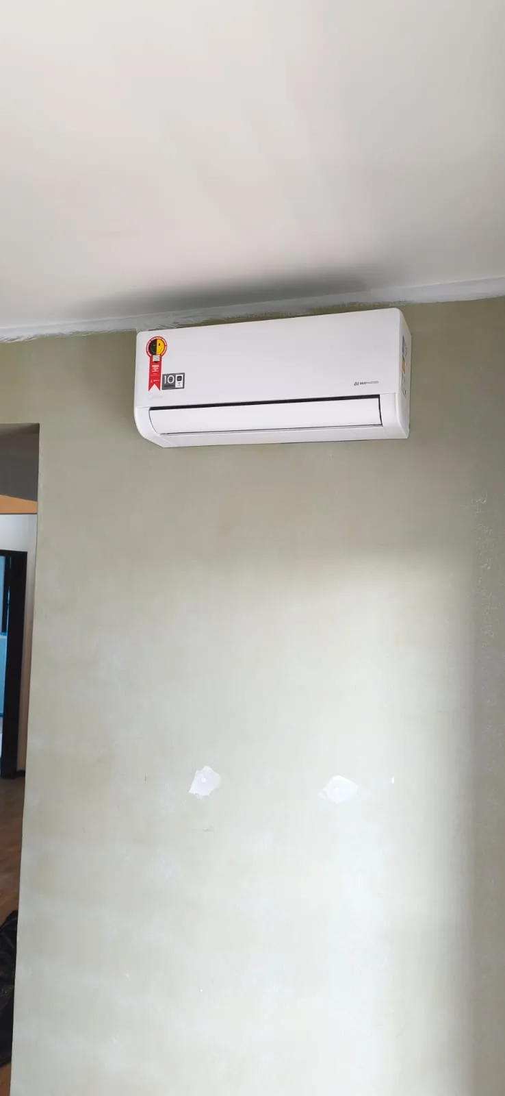 Instalação — trabalho realizado pela Via Rapel Climatização