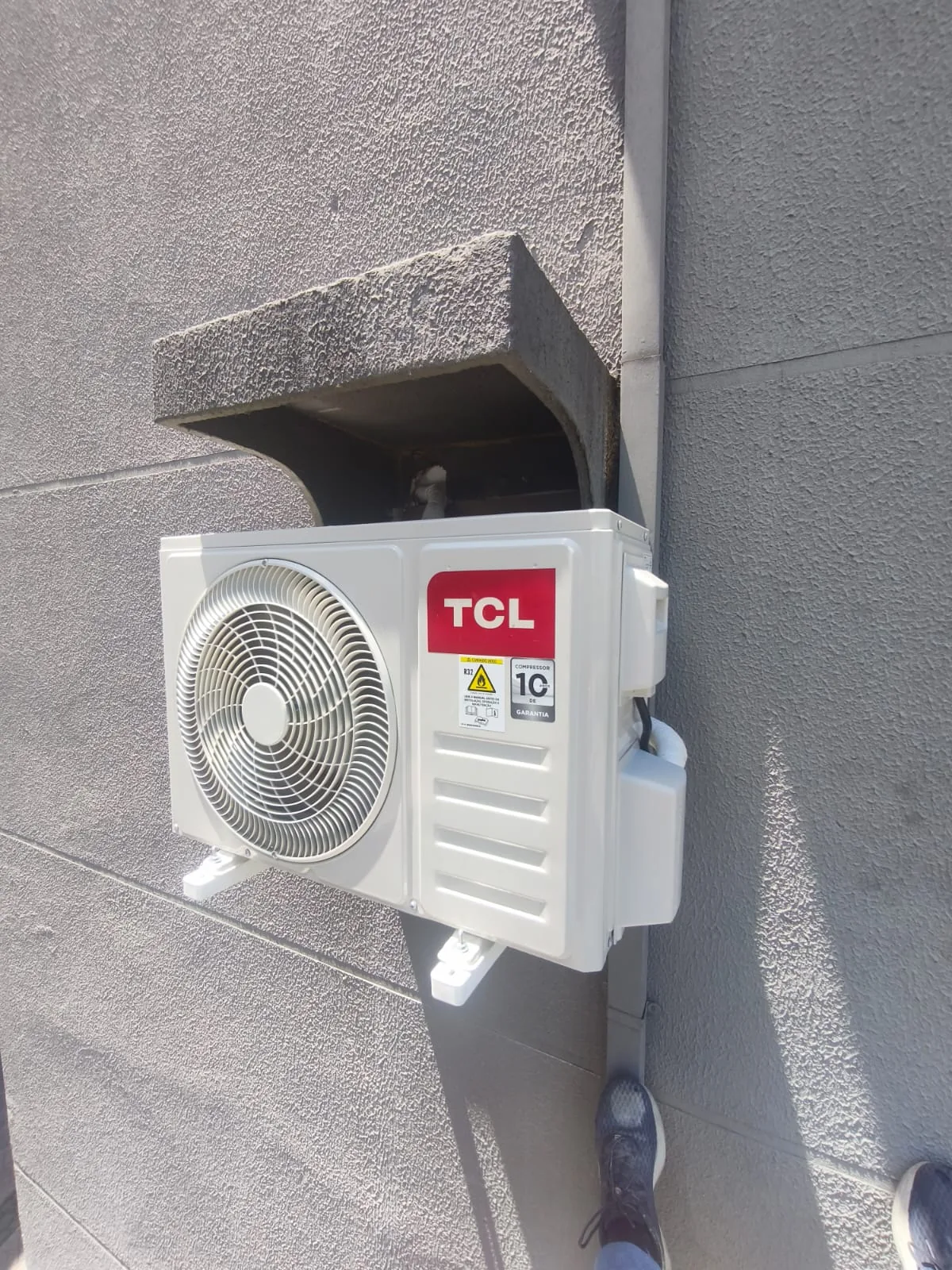 Instalação — trabalho realizado pela Via Rapel Climatização