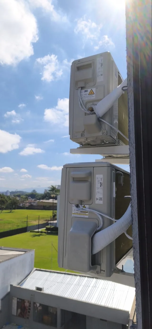 Instalação — trabalho realizado pela Via Rapel Climatização
