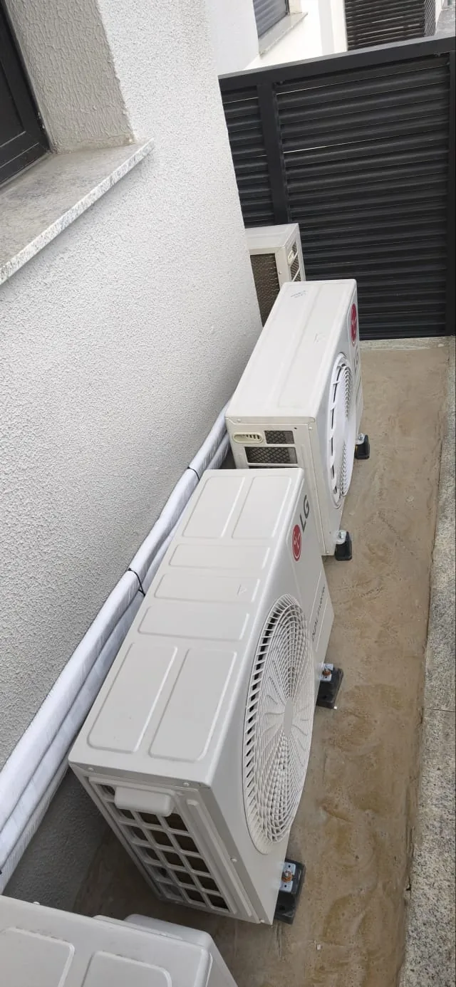 Instalação — trabalho realizado pela Via Rapel Climatização