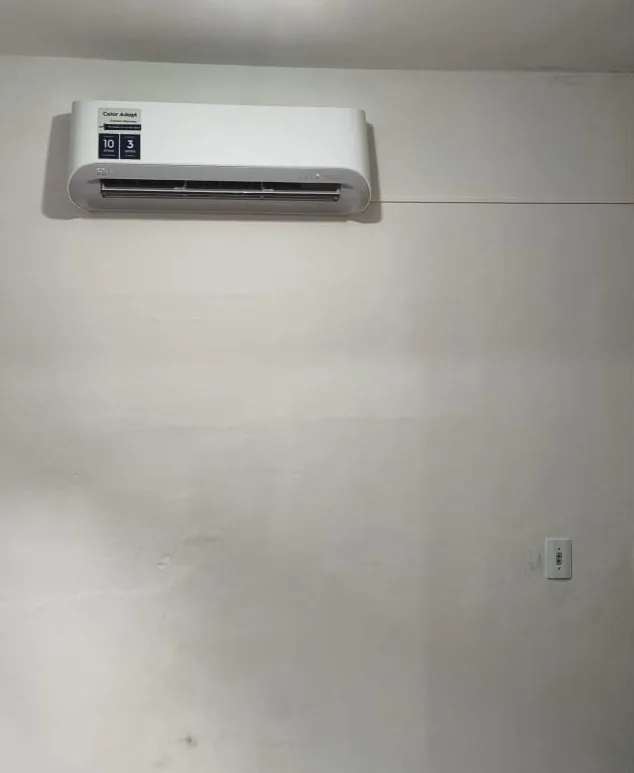 Instalação — trabalho realizado pela Via Rapel Climatização