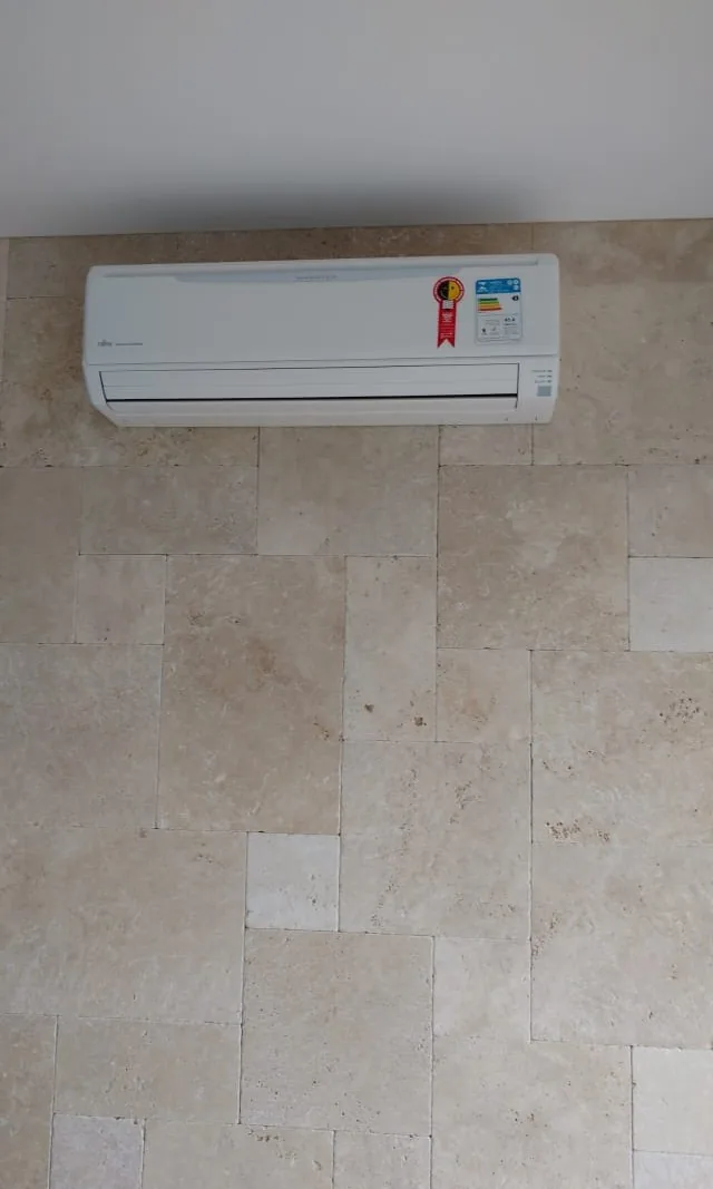 Instalação — trabalho realizado pela Via Rapel Climatização