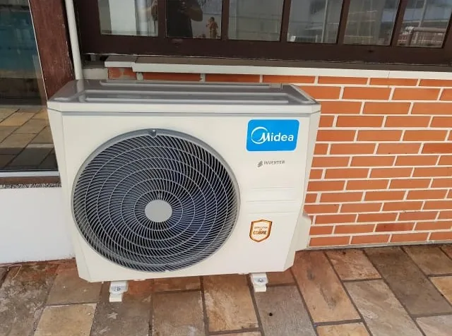 Instalação — trabalho realizado pela Via Rapel Climatização