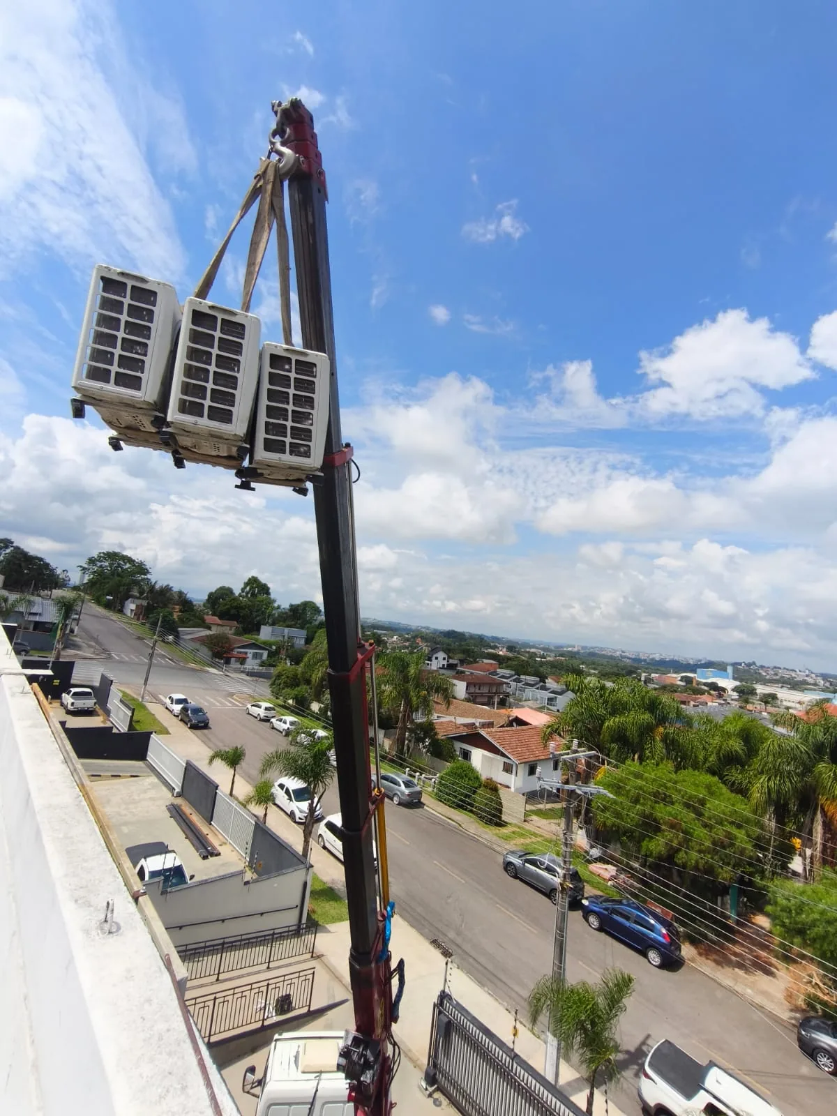 Manutenção — trabalho realizado pela Via Rapel Climatização
