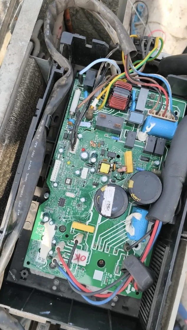 Reparos — trabalho realizado pela Via Rapel Climatização